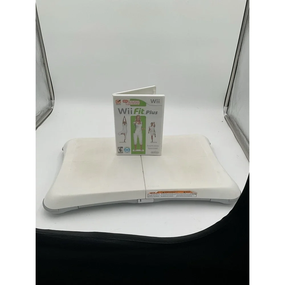 Nintendo Wii Fit Plus Wii Game + Wii Balance Board Bundle NTSC-U/C (2009)